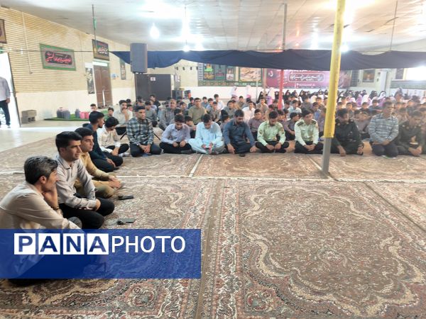 جشن آغاز سال تحصیلی و گرامیداشت هفته دفاع مقدس در حسینیه سیدالشهداء روستای مزرعه شهید بهشتی