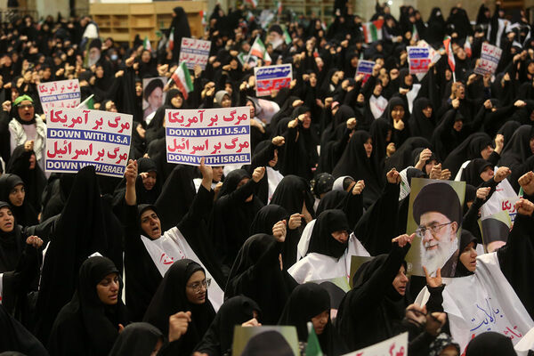 همایش بزرگ رهروان زینبی در قم
