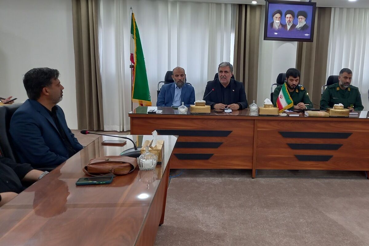 جلسه هم اندیشی با مدیران مدارس چهاردانگه