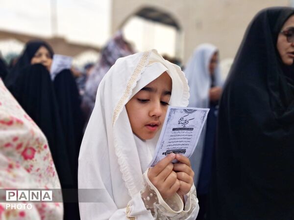 نماز عید سعید فطر در شهرستان کاشمر 