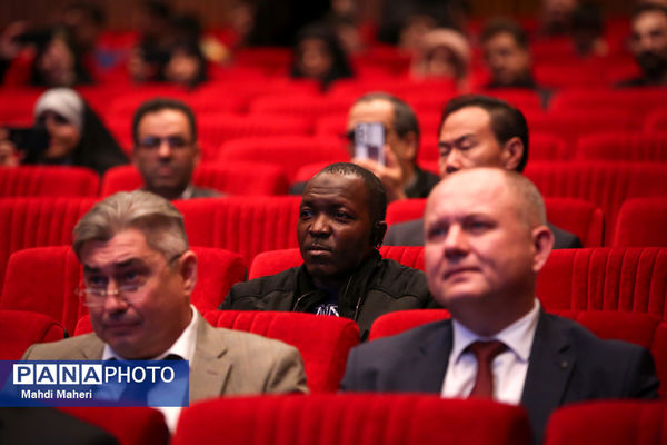 دومین نمایشگاه عمومی یاریگران زندگی