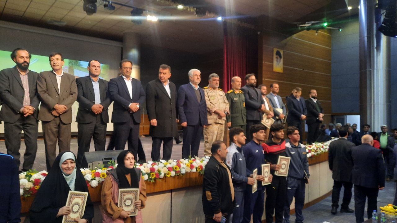 آینده کشور به تخصص و تعهد نسل جوان گره خورده است