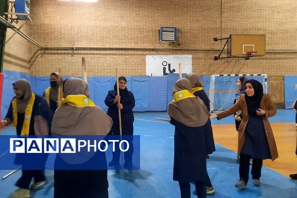 برگزاری اردوی تمشک با حضور دانش‌آموزان ناحیه یک شهرری در کانون امام خمینی(ره)