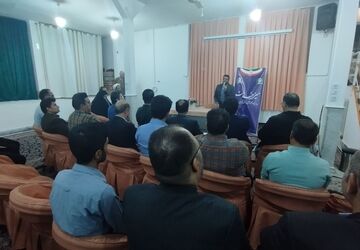 دیدار مردمی مسئولین آموزش و پرورش شهرستان سمنان در مسجدصاحب الامر (عج)