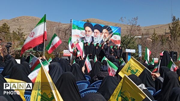 اجتماع باشکوه دانش‌آموزان چهارمحال و بختیاری در گلزار شهدای شهرکرد