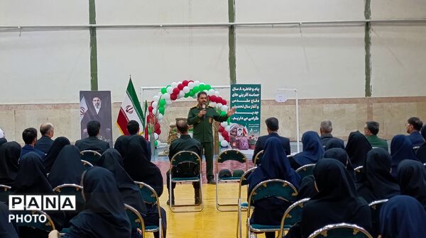 طنین آیین نمادین زنگ مهر و مقاومت در هنرستان خدیجه کبری شهرستان میبد
