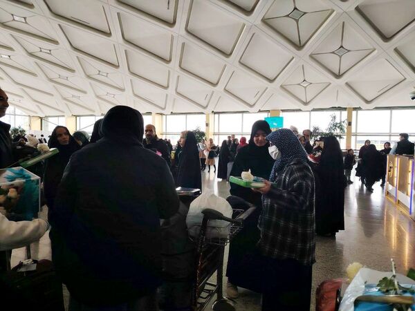 بازگشت کاروان‌های دانش‌آموزی حج عمره از ۶ استان کشور از ایستگا ه پروازی مشهد