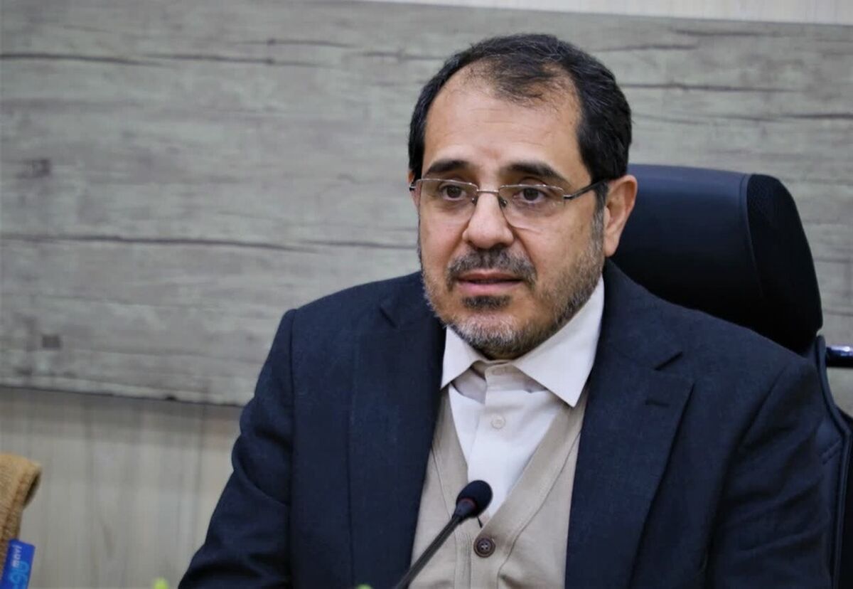 تجمعات مردمی فرصت مناسبی برای تجلیل از معلمان در هفته معلم است