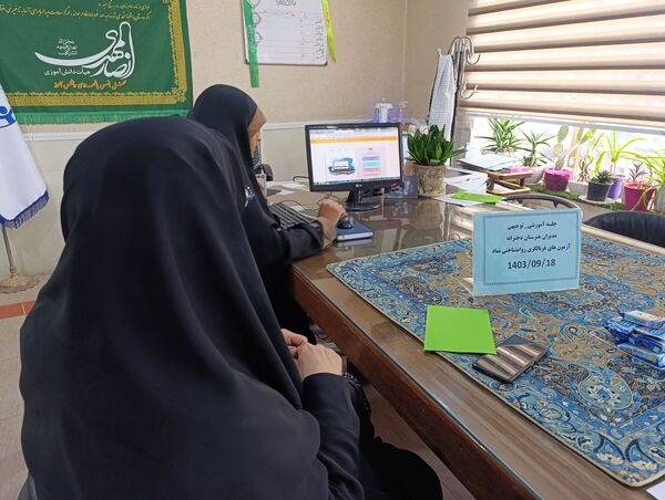 جلسه توجیهی مدیران هنرستان دخترانه با موضوع آزمون غربالگردی