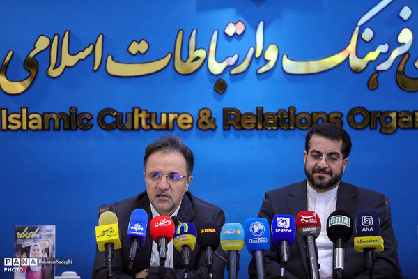 نشست خبری مسابقه بین المللی نقاشی «سورنا»

