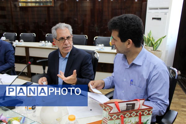 جلسه ستاد بزرگداشت مقام معلم استان بوشهر