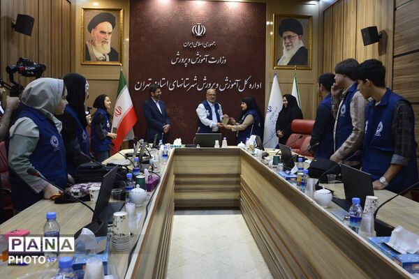 نشست خبری مدیرکل آموزش و پرورش شهرستان‌های استان تهران با خبرنگاران پانا