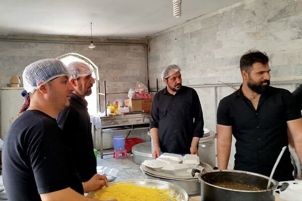 پذیرایی از محبان سید الشهدا در شهرستان قرچک 