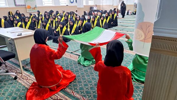  پیش اردوی ملی دانش‌آموزان پیشتاز استان یزد