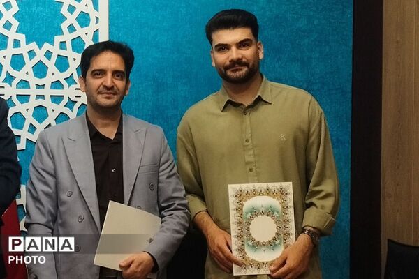 بزرگداشت هفته معلم و تقدیر از خدمات ارزنده مشاوران در بهارستان‌دو