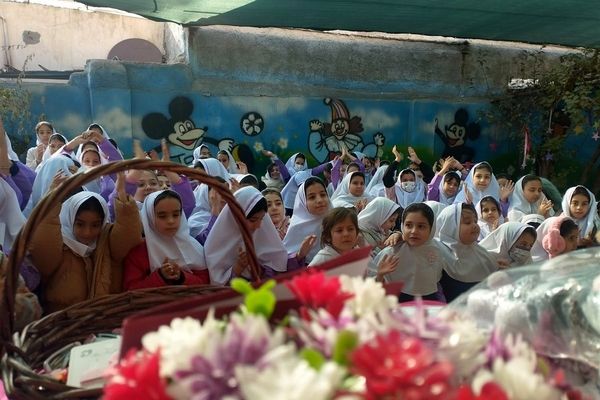 جشن میلاد بانوی نور در دبستان سرای دانش شهر قدس