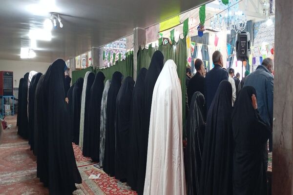 اقامه نماز جماعت ظهر و عصر در روز ۲۲بهمن  شهر بار نیشابور