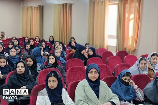 همایش مشاوران دانش‌آموز شهرستان ملارد