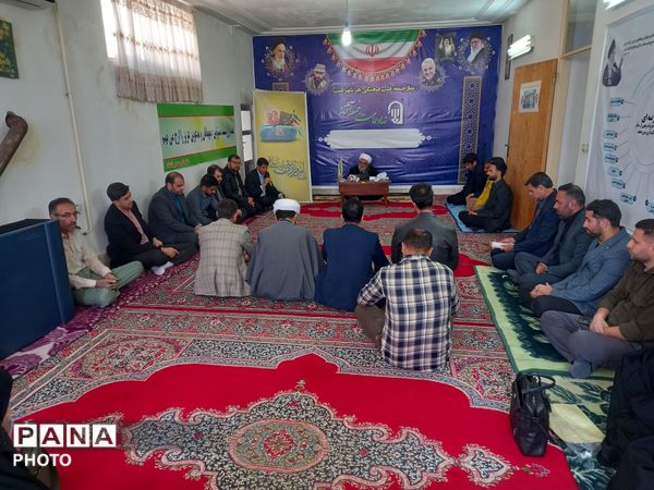 دیدار معاونین و مربیان پرورشی با امام جمعه شهر آشخانه