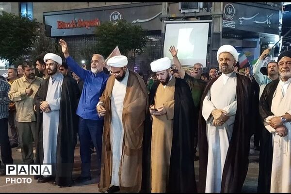 بیداری در دل شب؛ همصدایی برای وطن