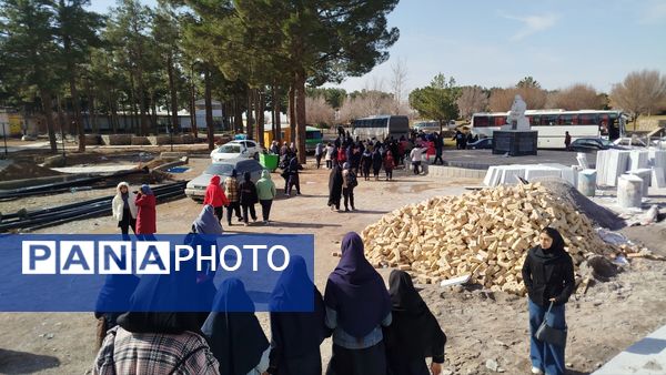 بازدید دانش‌آموزان دبیرستان پیرایش از افلاک‌نما نیشابور 