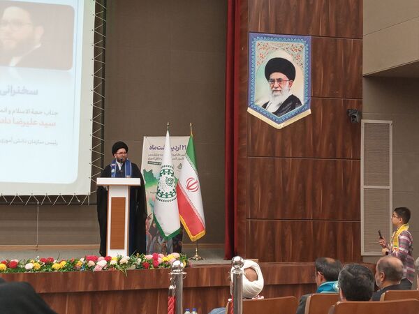 همایش مربیان و دانش‌آموزان تشکیلات پیشتازان در قم