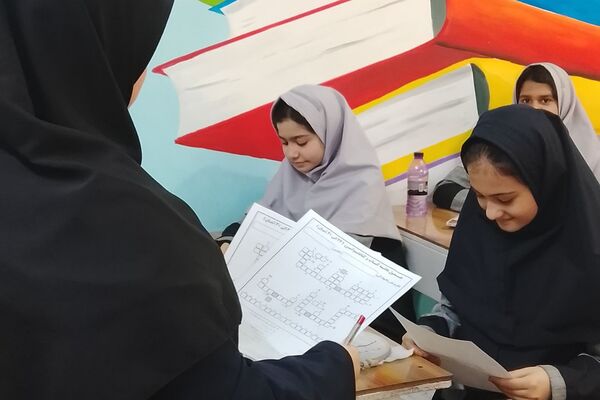 برپایی نمایشگاه کتاب و کتابخوانی به همت دانش‌آموزان مدارس ناحیه دو شهرری 