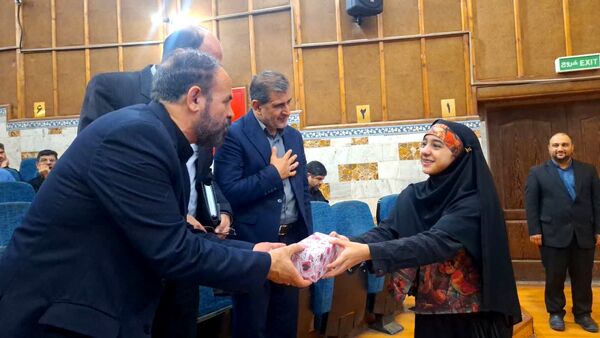 مراسم بزرگداشت اربعین شهدای دفاع مقدس ۱۲روزه در استان البرز