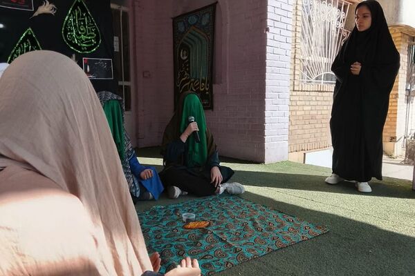 برگزاری نمایش مذهبی به مناسبت شهادت حضرت فاطمه الزهرا (س)در مدرسه پیام قرآن اسلامشهر