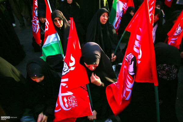مراسم تشییع پیکر مطهر رهبر شهید انقلاب در تهران - 4