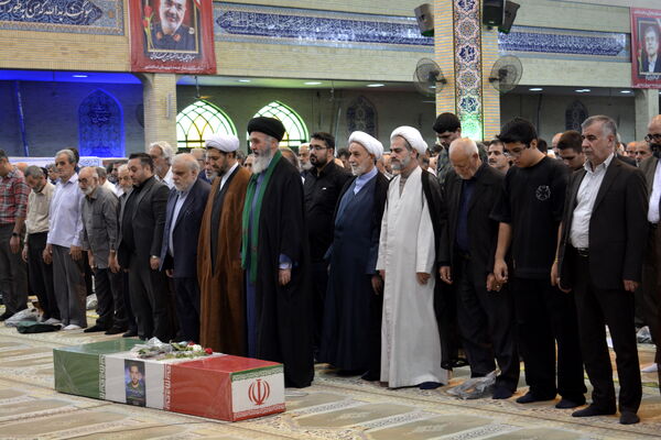 مراسم تشییع پیکر پاک شهید والامقام ابوالقاسم مهری در اسلامشهر