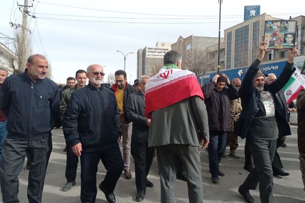 فیروزکوه یکپارچه فریاد «استقلال، آزادی» سر داد