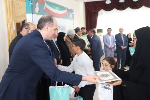 تقدیر مدیرکل آموزش و پرورش آذربایجان شرقی از فرزندان دانش‌آموز شهدای اقتدار