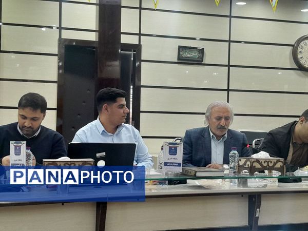 نشست خبری معاون وزیر و رئیس سازمان مدارس و مراکز غیر دولتی و توسعه مشارکت‌های مردمی وزارت آموزش و پرورش در بوشهر