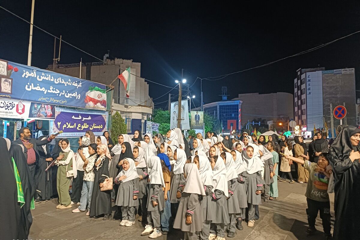  برنامه فرهنگی-آموزشی دانش‌آموزان در غرفه آموزش و پرورش ورامین 
