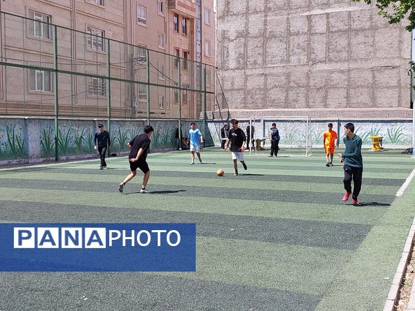 مراسم تجلیل از ستارگان دبیرستان عابدینی خرم ملارد 