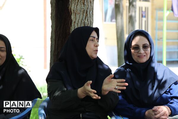 دورهمی خاطره سازان هنرستان ثمین 