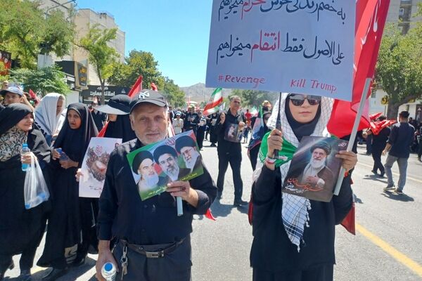 حال و هوای مشهد ساعاتی پیش از تشییع پیکر رهبر شهید انقلاب