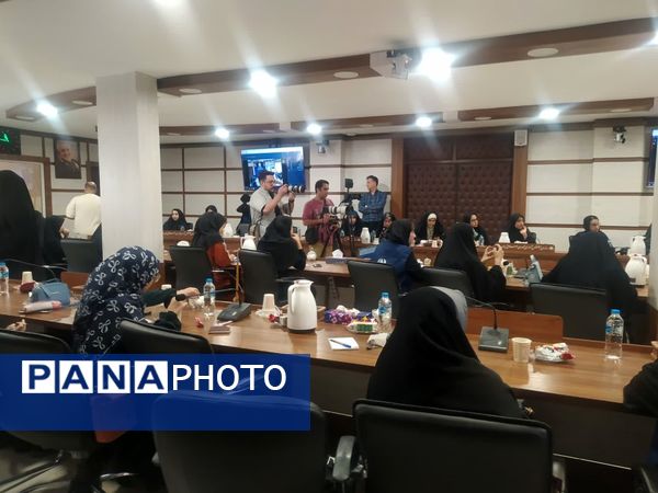 حضور خبرنگاران پانا استان قم در دوره آموزشی نوراوی مهر