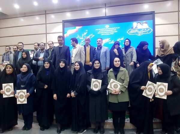 تجلیل از معلمان پژوهنده و دانش‌آموزان پژوهشگر در شهرستان قدس