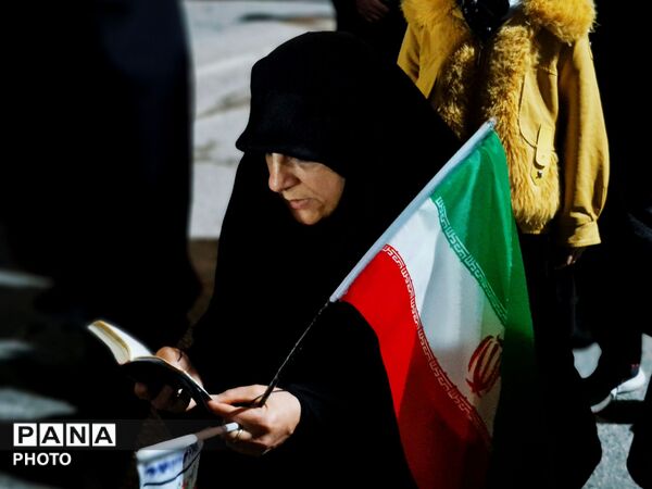 میدان ۲۲ بهمن گلوگاه، میعادگاه پیمان با ایران
