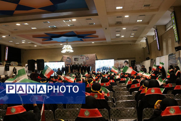 جلوه‌هایی از یادواره شهدای فرهنگی و دانش‌آموز استان قم