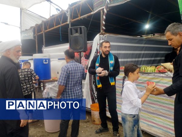 خدمت‌رسانی فرهنگیان و دانش‌آموزان پیشتاز زنجانی در موکب هیات رزمندگان ایجرود