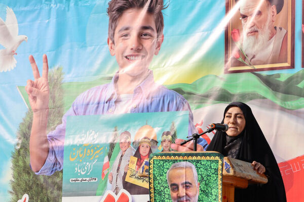زنگ ایثار و مقاومت و زنگ پدافند غیر عامل در بوشهر 