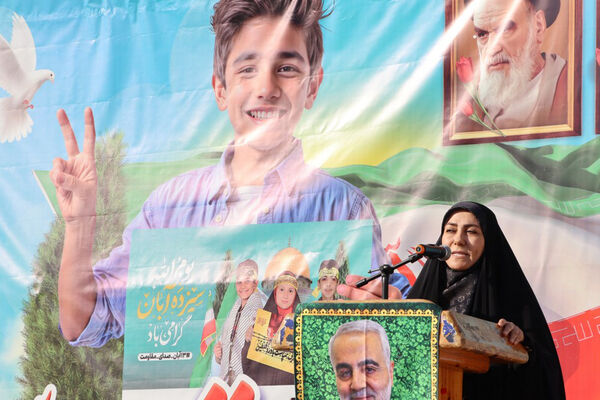 زنگ ایثار و مقاومت و زنگ پدافند غیر عامل در بوشهر 