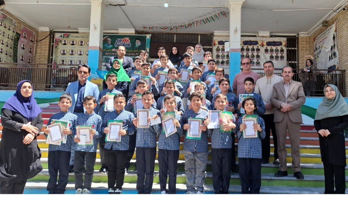 طنین نوای قرآن و هنر در دبستان ملاصدرا ،تجلیل از سفیران نماز تا برترین‌های پرسش مهر