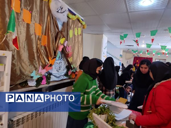 فضا‌سازی مدرسه انقلاب در هنرستان بصیرت آشخانه