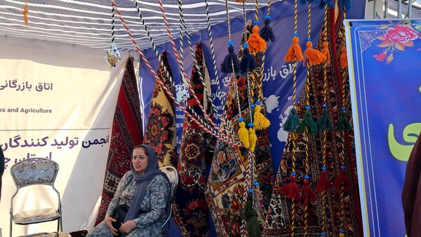 شکوفایی طعم و فرهنگ در سامان؛ دومین جشنواره بادام و گردو 