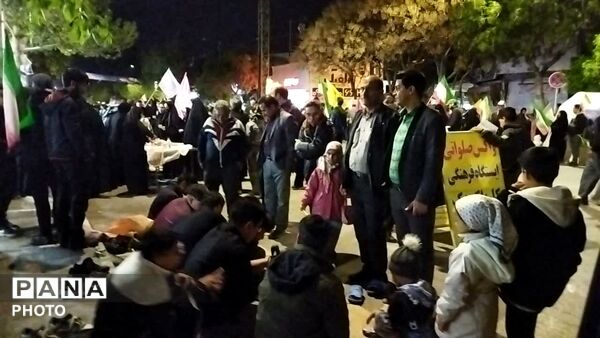 قاب هایی از جنس خدمت در نیشابور 