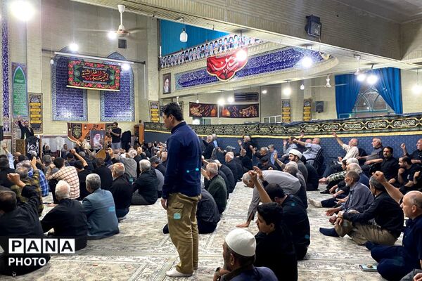 یادواره رهبر شهید در پیشوا؛ تجلی بصیرت و ولایت مداری دانش‌آموزان و فرهنگیان